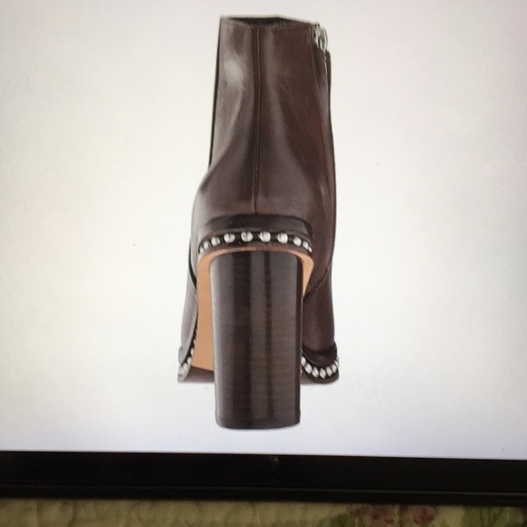 COACH boots,size 8. - Picture 4 of 8